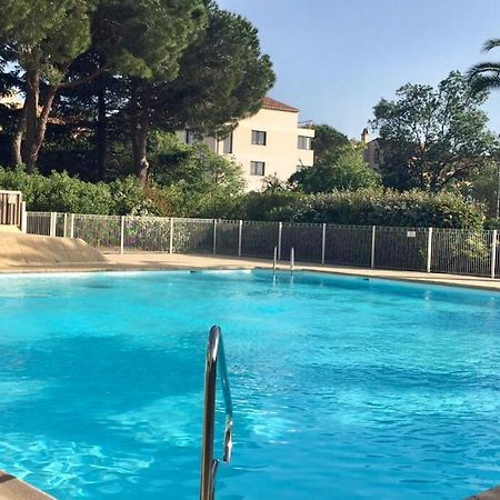 Merazur Fréjus Esterno foto